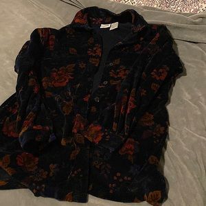 Capacity long velvet blouse